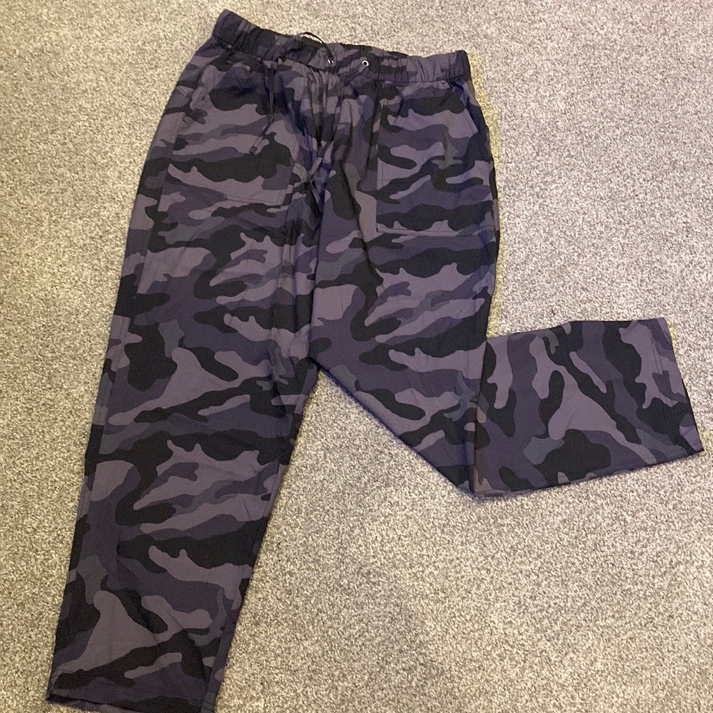 Old Navy Stretchtech Pants